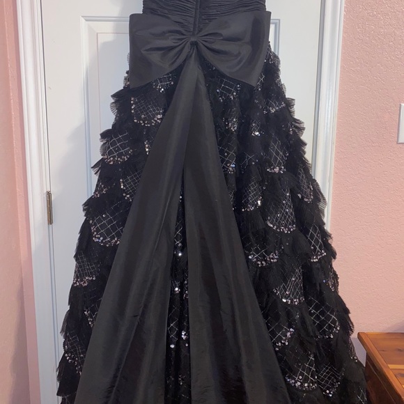 COPY - black prom dress - Picture 2 of 2